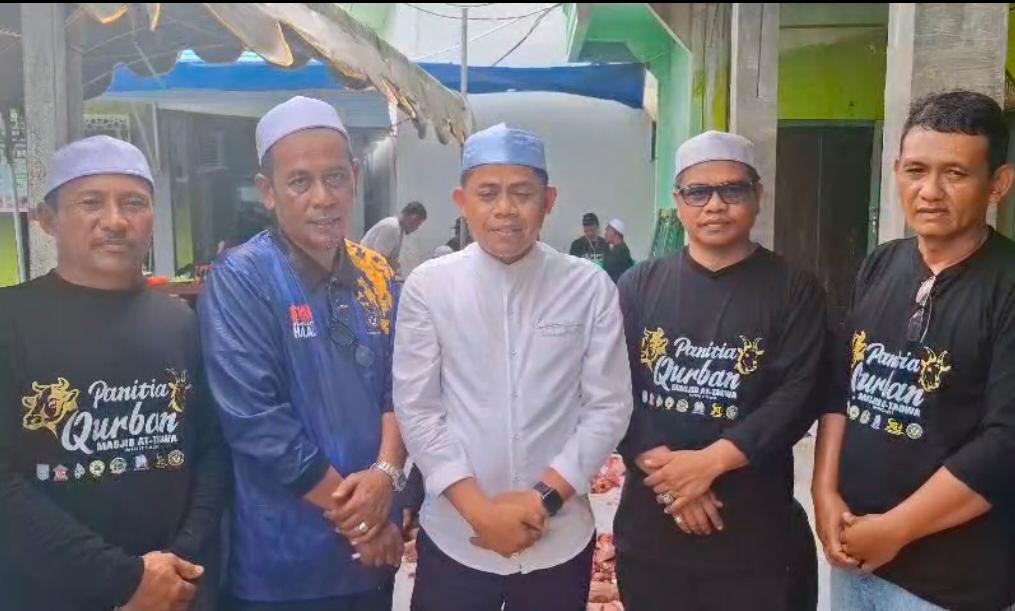 Juru Sembelih Halal Masjid At-Taqwa Wiritasi Sukses Laksanakan Pemotongan 8 Ekor Sapi Kurban