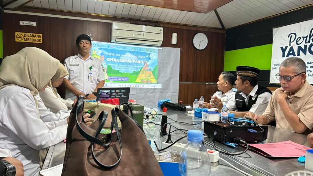 Kepsek Muhammad Yusuf Bagikan Inovasi “Opera Rumah Panti”, Dorong Kepala Sekolah Optimalkan Papan Interaktif Digital