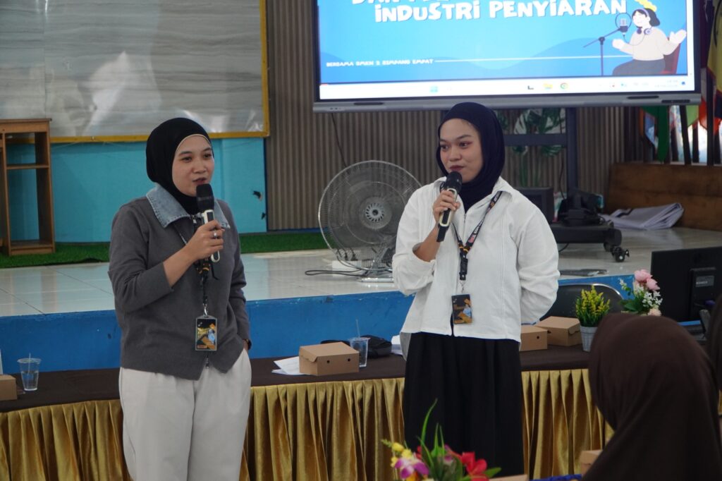 Aksi RSB Goes to School Kenalkan Dunia Broadcasting dan Media Digital kepada Siswa SMKN 2 Simpang Empat