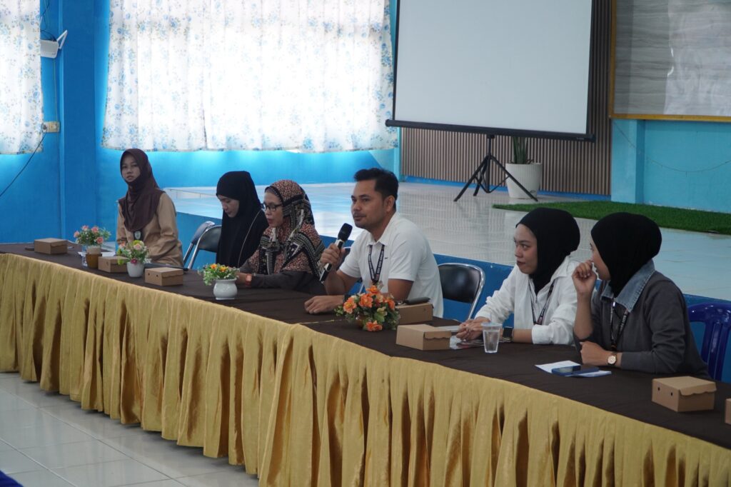 Aksi RSB Goes to School Kenalkan Dunia Broadcasting dan Media Digital kepada Siswa SMKN 2 Simpang Empat