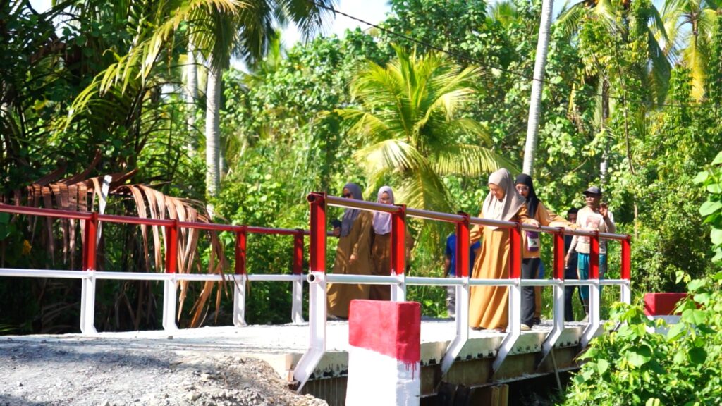 Jembatan Garuda Rampung! Warga Tanete Kini Nikmati Akses Baru untuk Sekolah dan Ekonomi