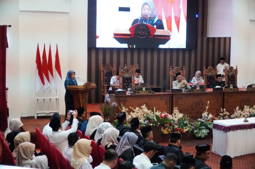 DPRD dan Pemkab Tanah Bumbu Ketuk Palu Perubahan KUA-PPAS 2026