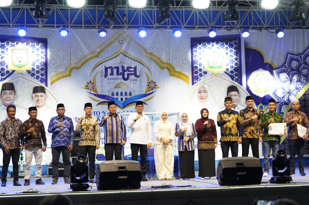 MTQN Ke-23 Simpang Empat Ditutup, Bupati Andi Rudi Latif Dorong Generasi Muda Seimbang Ilmu dan Akhlak