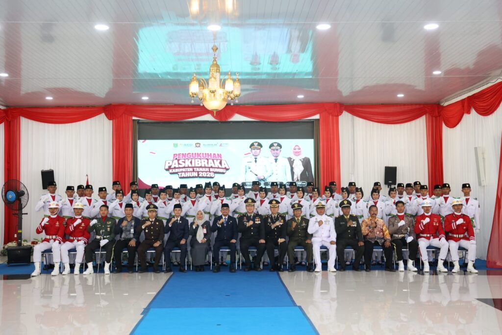 Bupati Andi Rudi Latif Kukuhkan Paskibraka Angkatan 23 Tanah Bumbu Tahun 2026