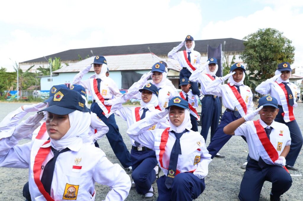 Aksi Merah Putih Gerak Jalan Pelajar Tanah Bumbu Jadi Wadah Pembinaan Karakter Generasi Muda