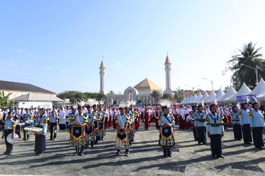 Aksi Merah Putih Gerak Jalan Pelajar Tanah Bumbu Jadi Wadah Pembinaan Karakter Generasi Muda