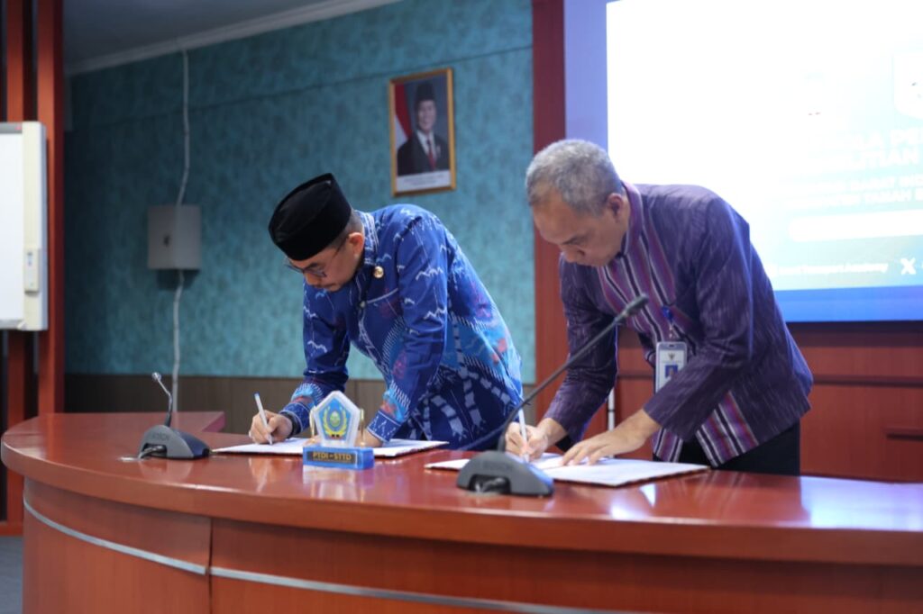 Menuju Birokrasi Profesional, Bupati Tanah Bumbu Andi Rudi Latif Ekspose Manajemen Talenta ASN ke BKN