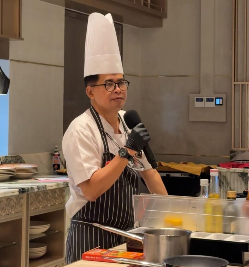 Asah Kreativitas Kuliner, Hotel Lotusa Batulicin Gelar Kelas Memasak Bersama Chef Gus Wong